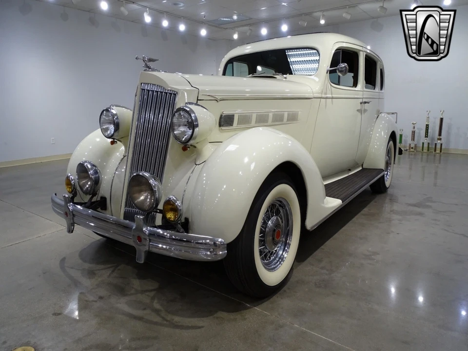 1936 Packard Eight - Image 4 of 12