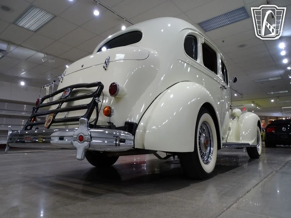 1936 Packard Eight - Image 19 of 21