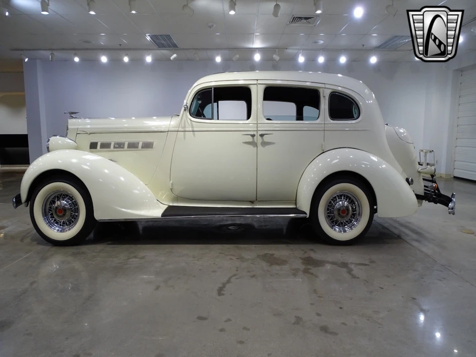 1936 Packard Eight - Image 5 of 12