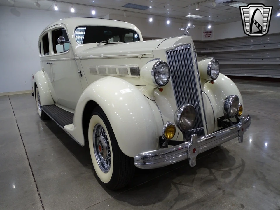1936 Packard Eight - Image 11 of 12