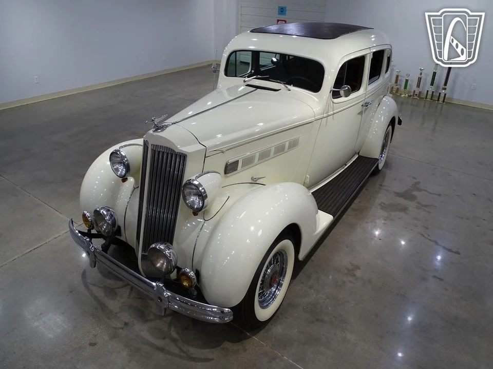 1936 Packard Eight - Image 4 of 21