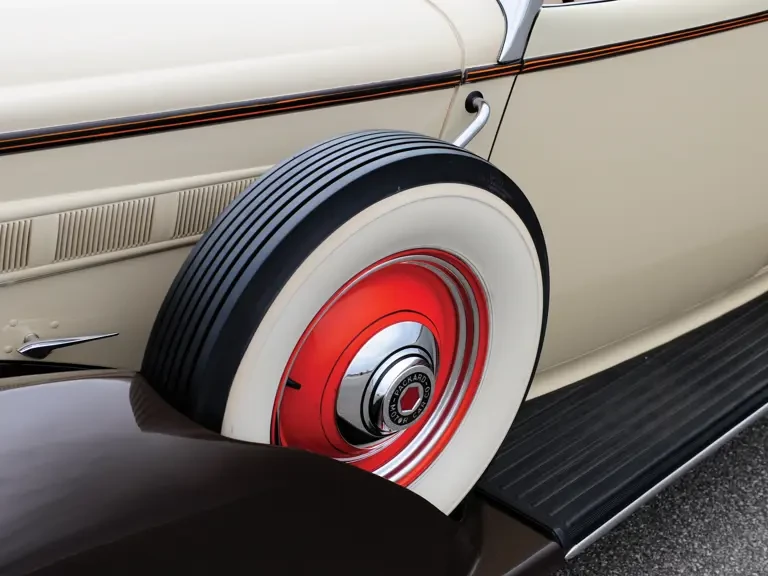 1936 Packard - Image 13 of 17