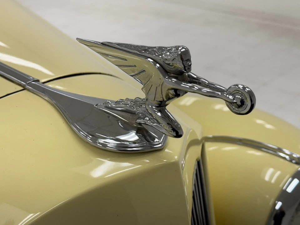 1936 Packard Eight - Image 9 of 31