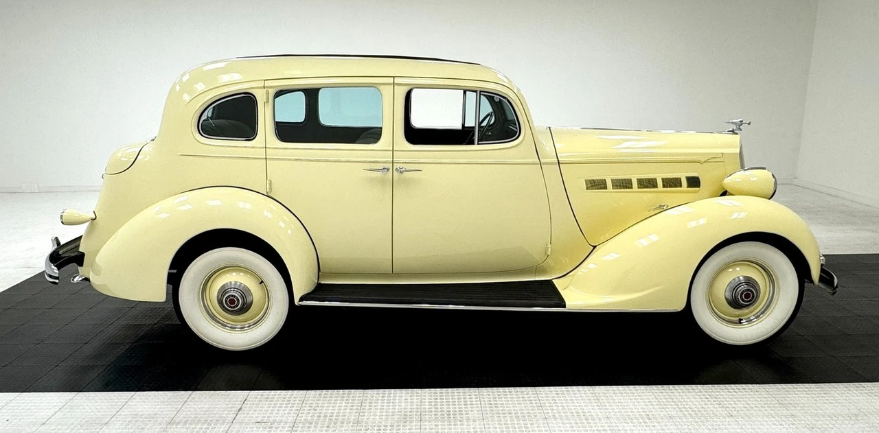 1936 Packard Eight - Image 6 of 31