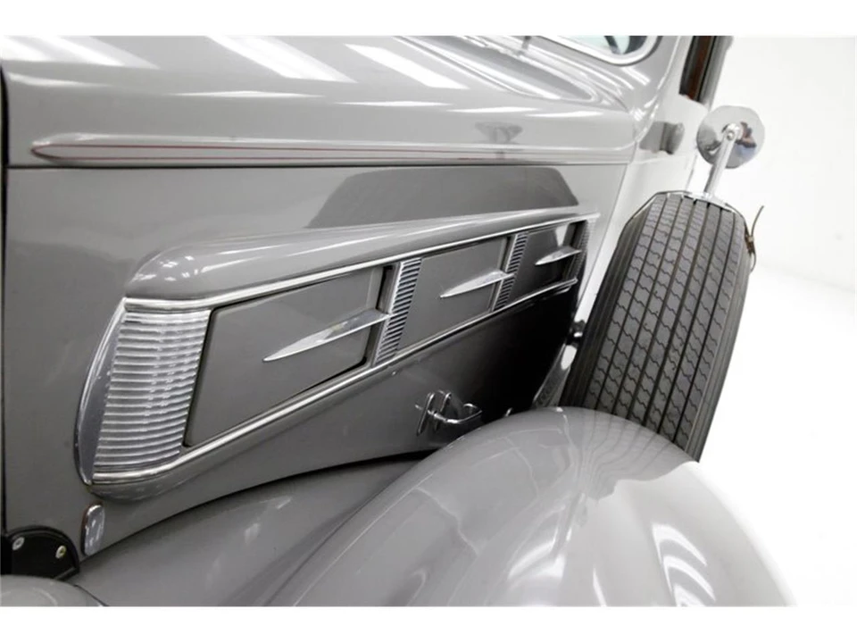 1936 Pierce-Arrow - Image 18 of 31