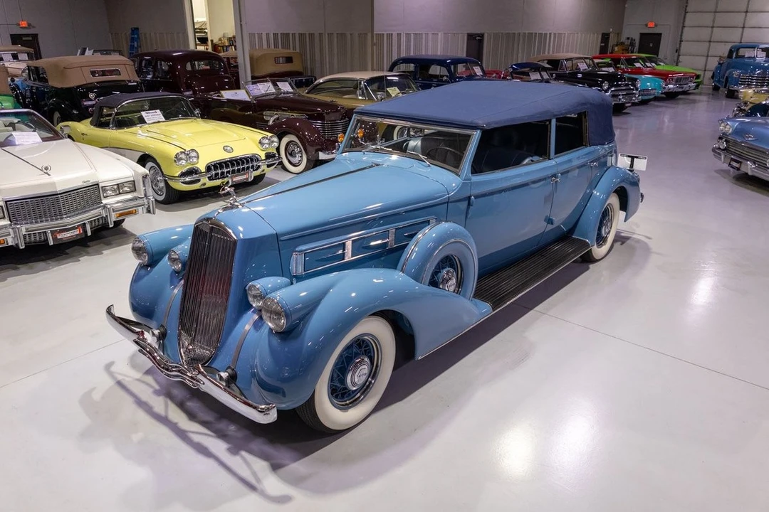 1936 Pierce-Arrow - Image 16 of 21