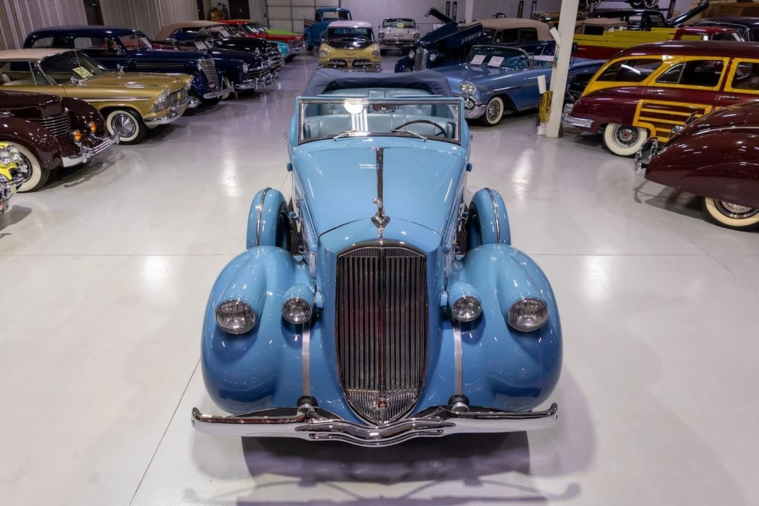 1936 Pierce-Arrow - Image 9 of 12