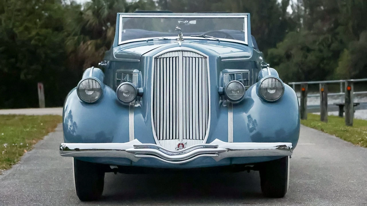 1936 Pierce-Arrow - Image 3 of 31