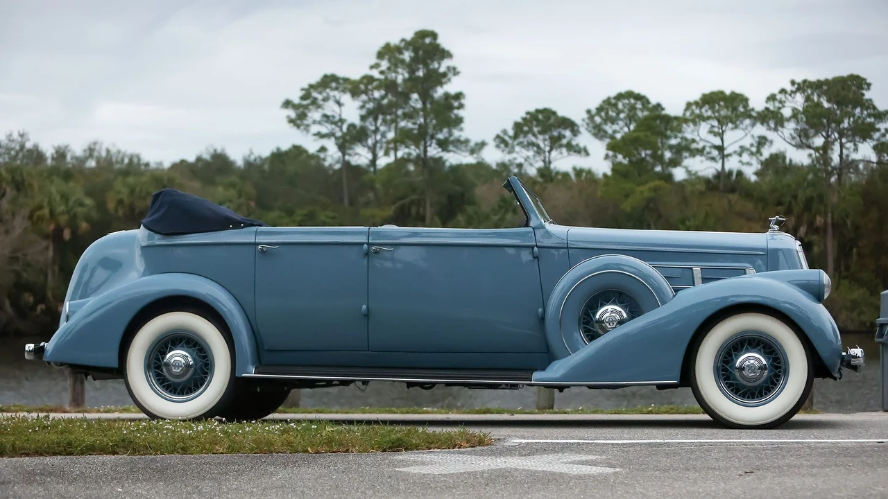 1936 Pierce-Arrow - Image 4 of 31