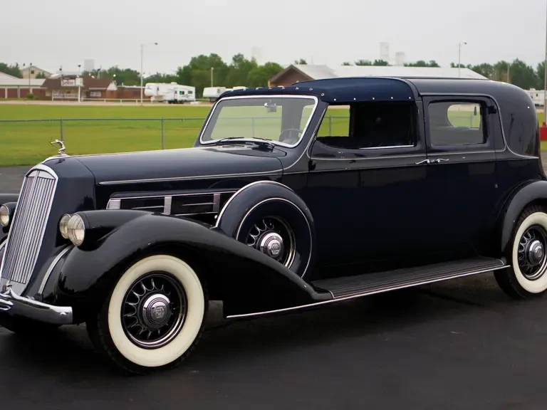 1936 Pierce-Arrow - Image 2 of 2