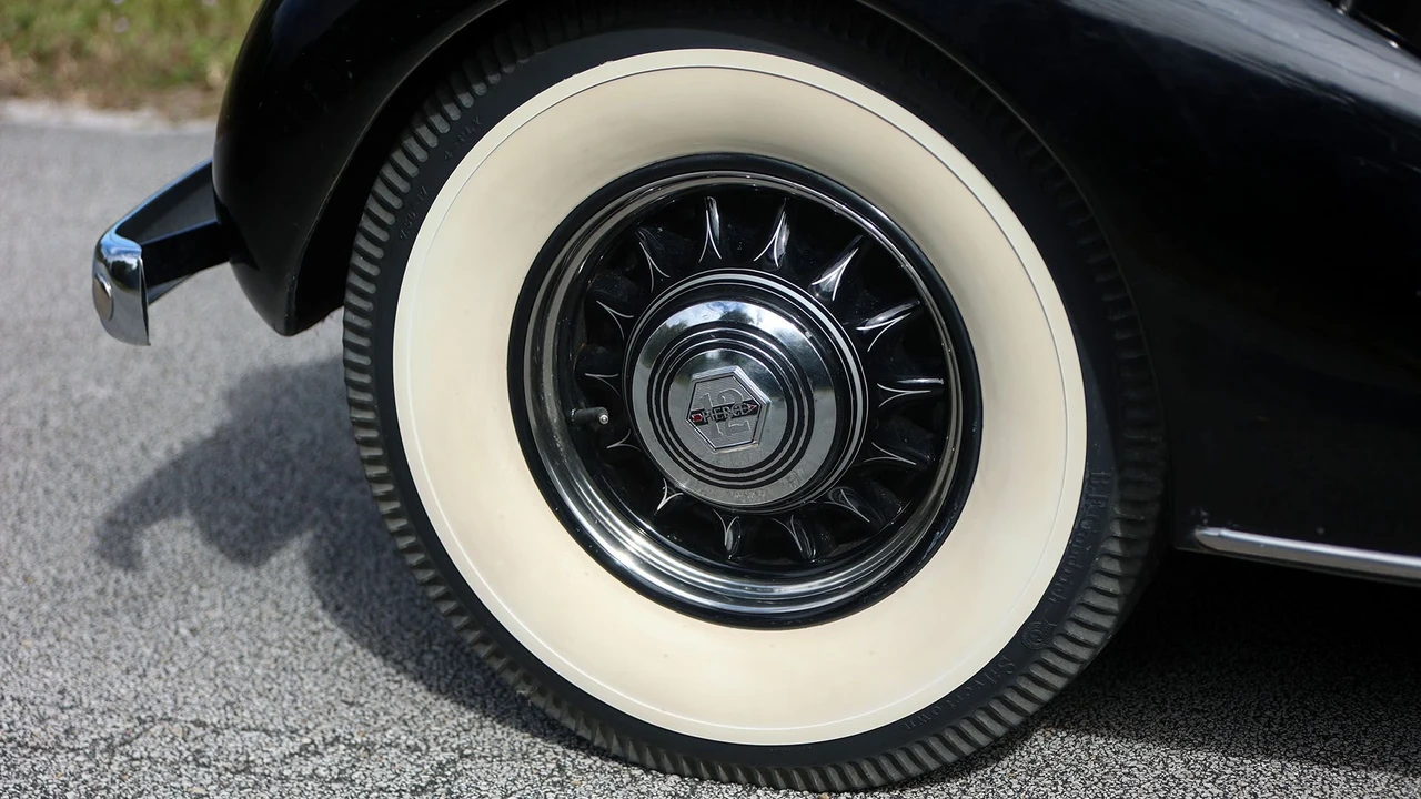 1936 Pierce-Arrow - Image 27 of 31