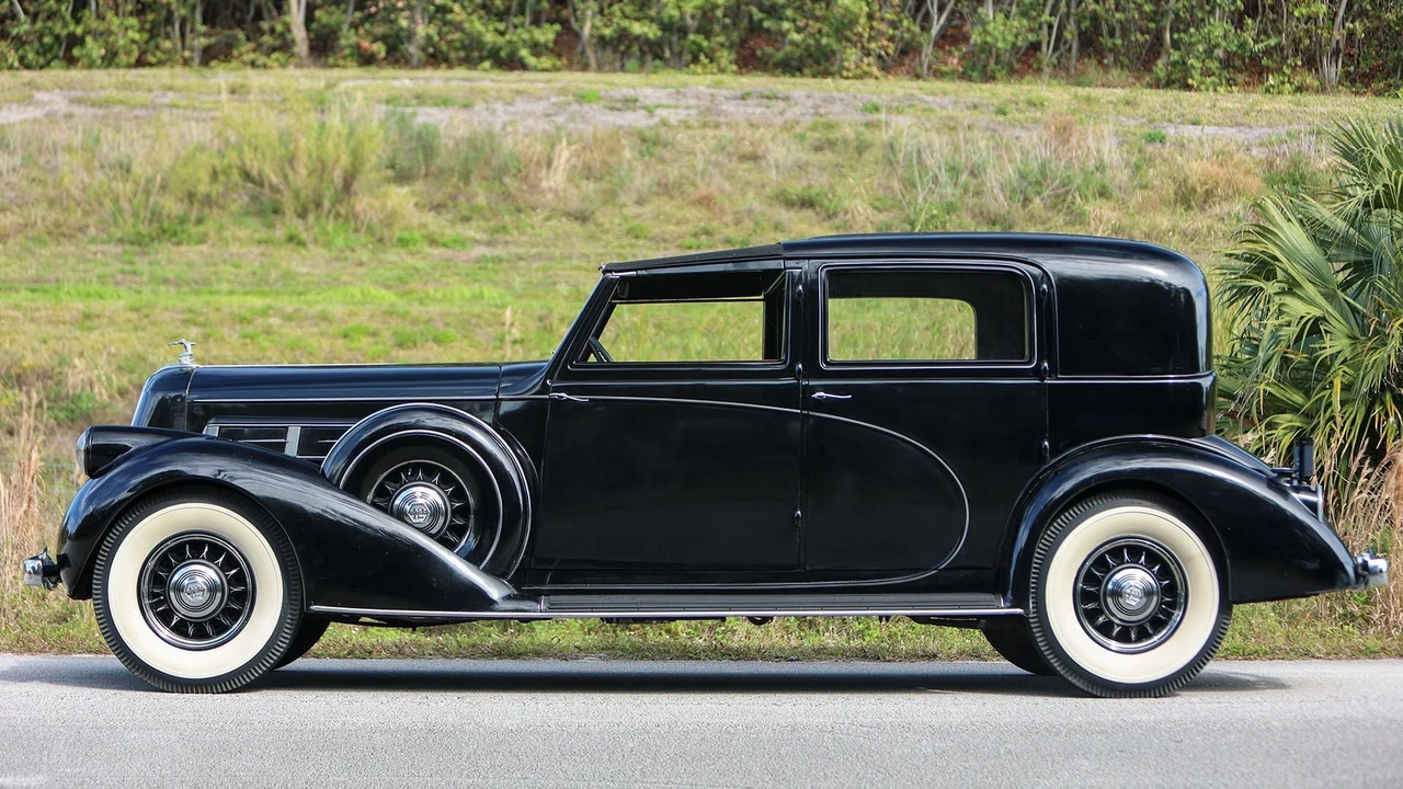 1936 Pierce-Arrow - Image 13 of 31