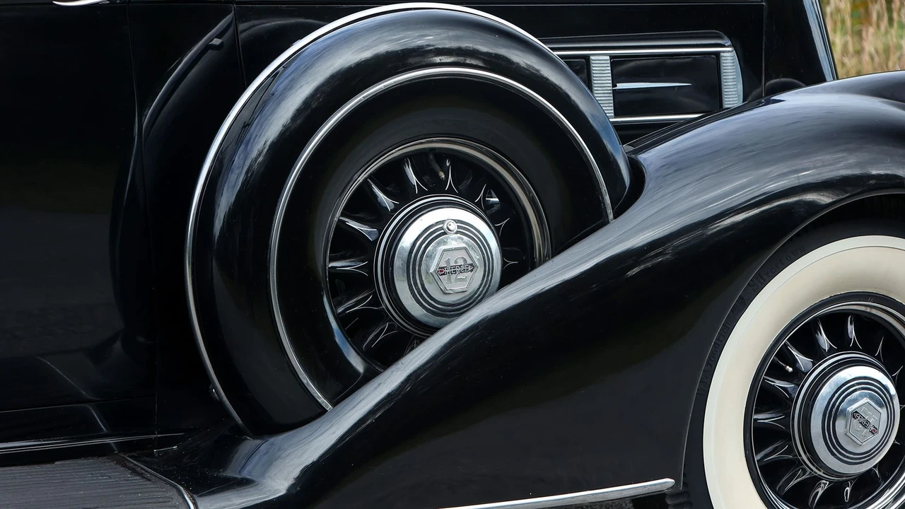 1936 Pierce-Arrow - Image 28 of 31