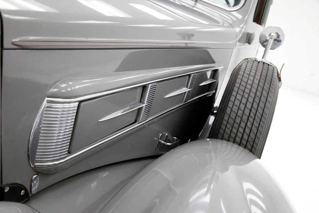 1936 Pierce-Arrow - Image 18 of 21