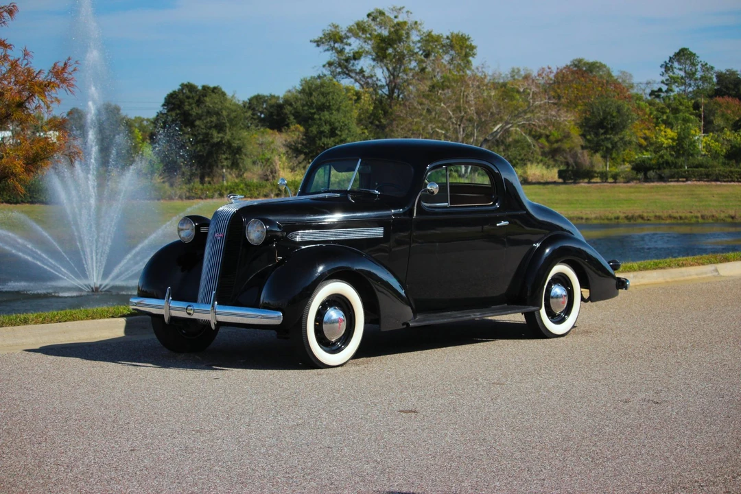 1936 Pontiac - Image 3 of 31
