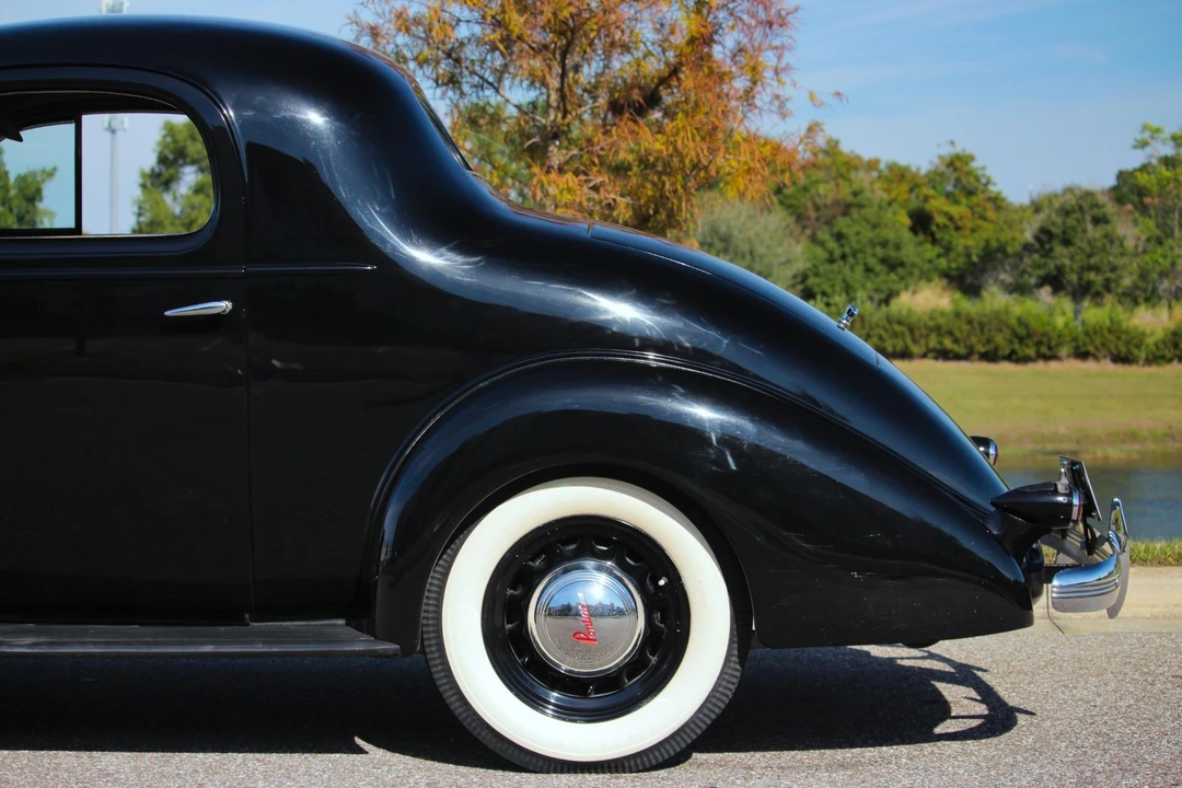 1936 Pontiac - Image 25 of 31