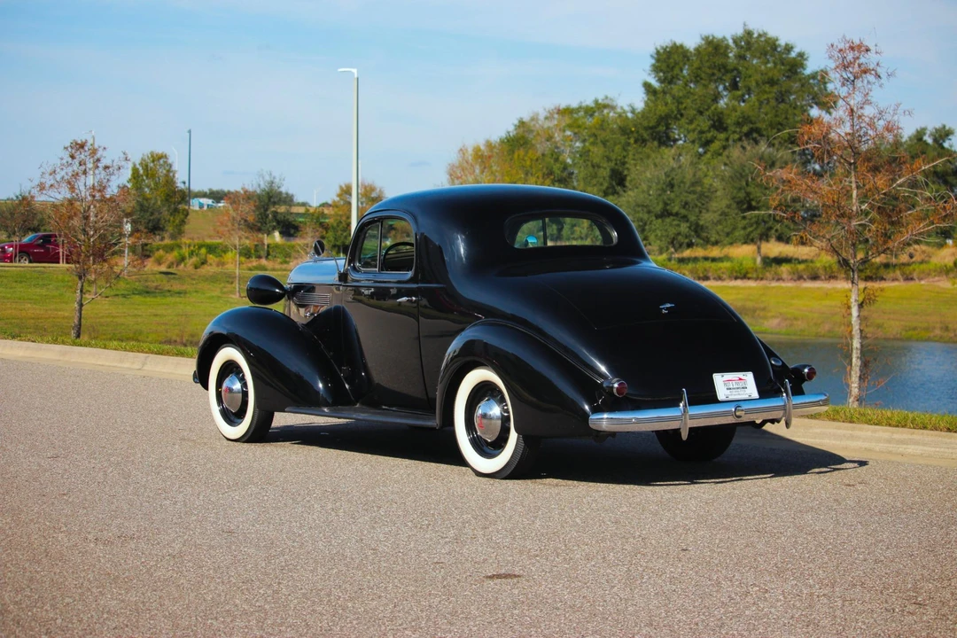 1936 Pontiac - Image 5 of 31
