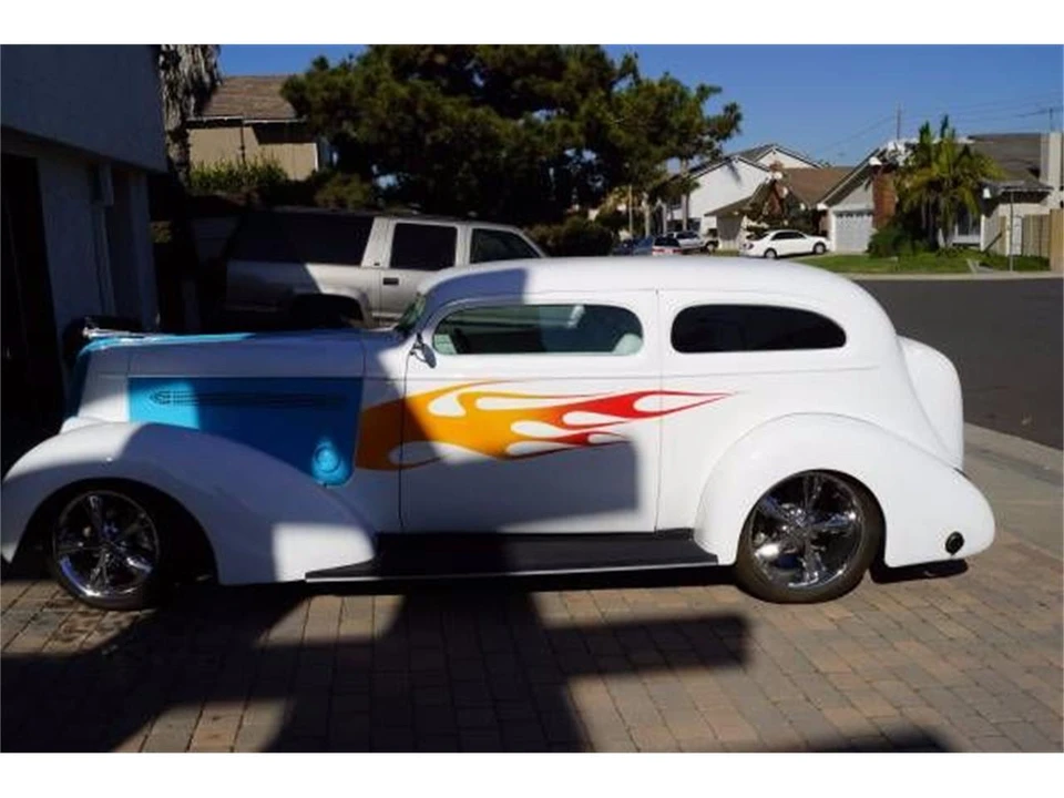 1936 Pontiac - Image 3 of 9