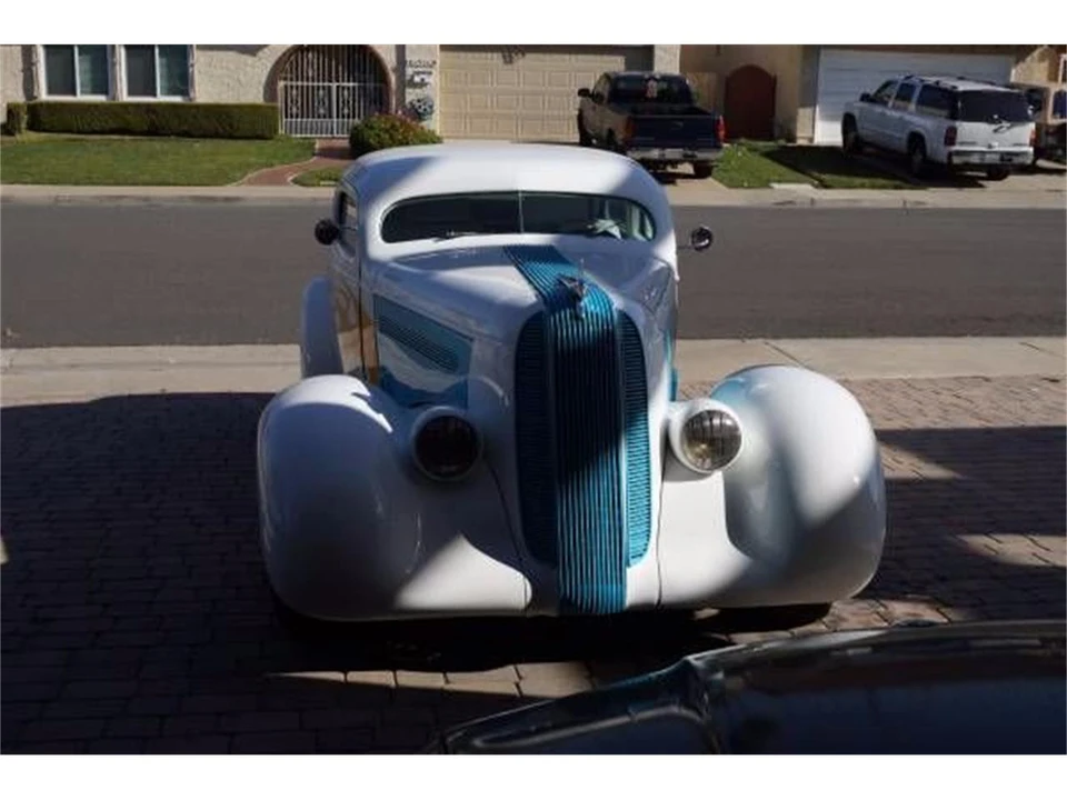 1936 Pontiac - Image 5 of 9