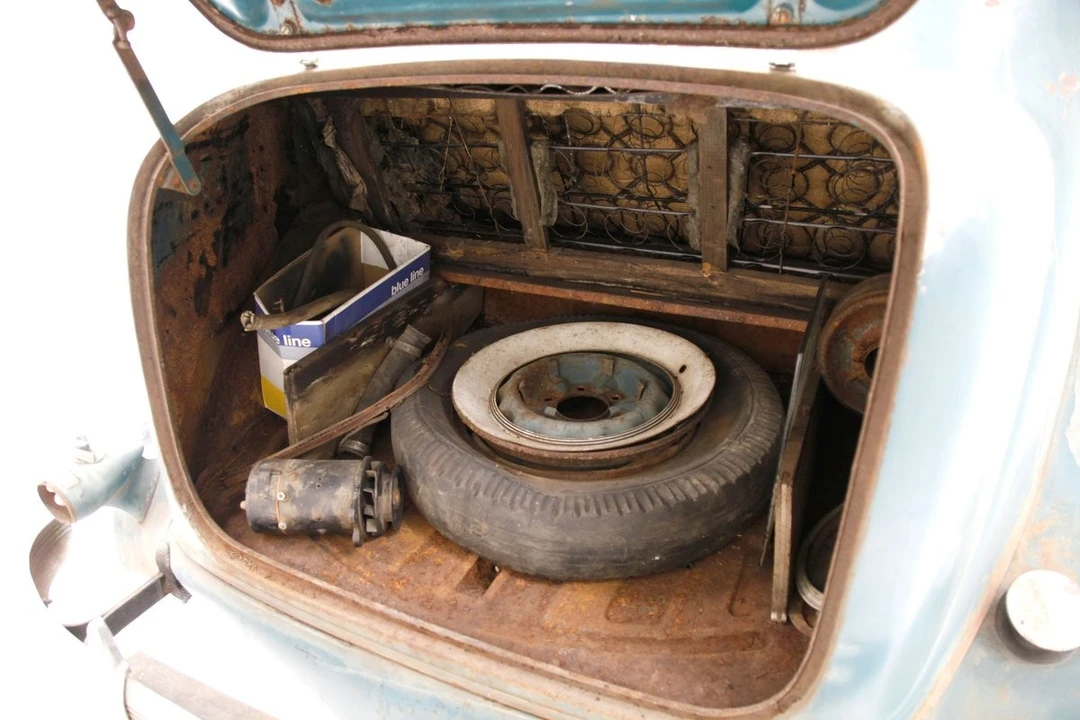 1936 Pontiac - Image 16 of 31