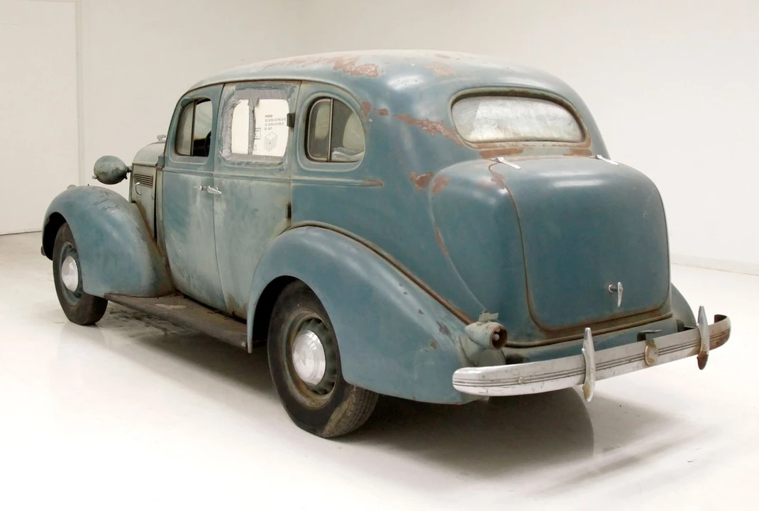 1936 Pontiac - Image 3 of 31