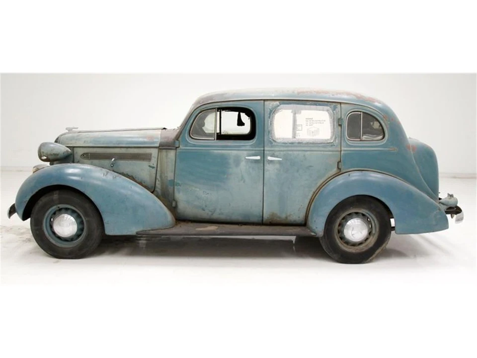 1936 Pontiac - Image 2 of 31