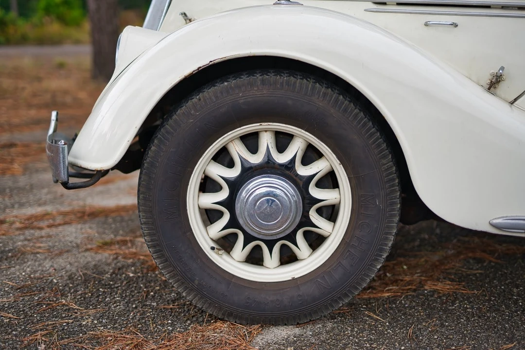 1936 Renault - Image 22 of 30