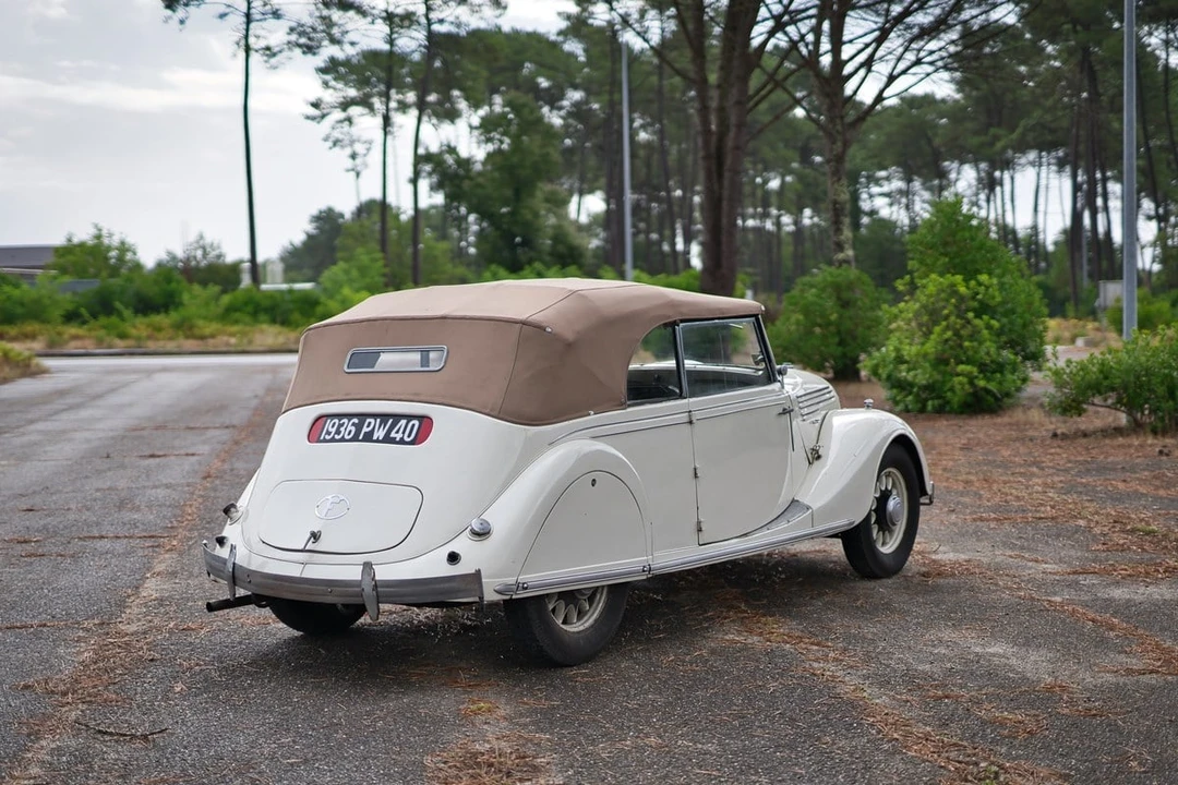 1936 Renault - Image 15 of 30
