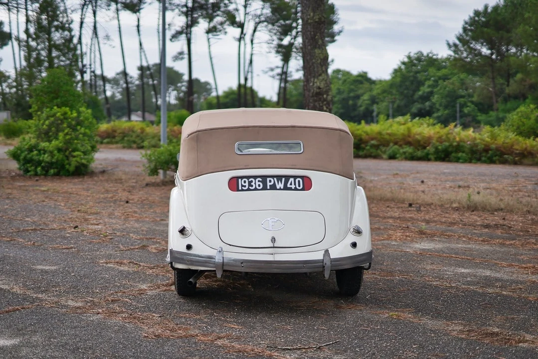 1936 Renault - Image 13 of 30