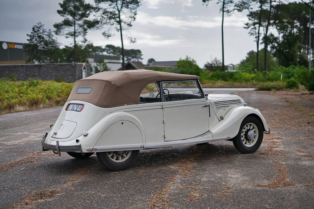 1936 Renault - Image 16 of 30