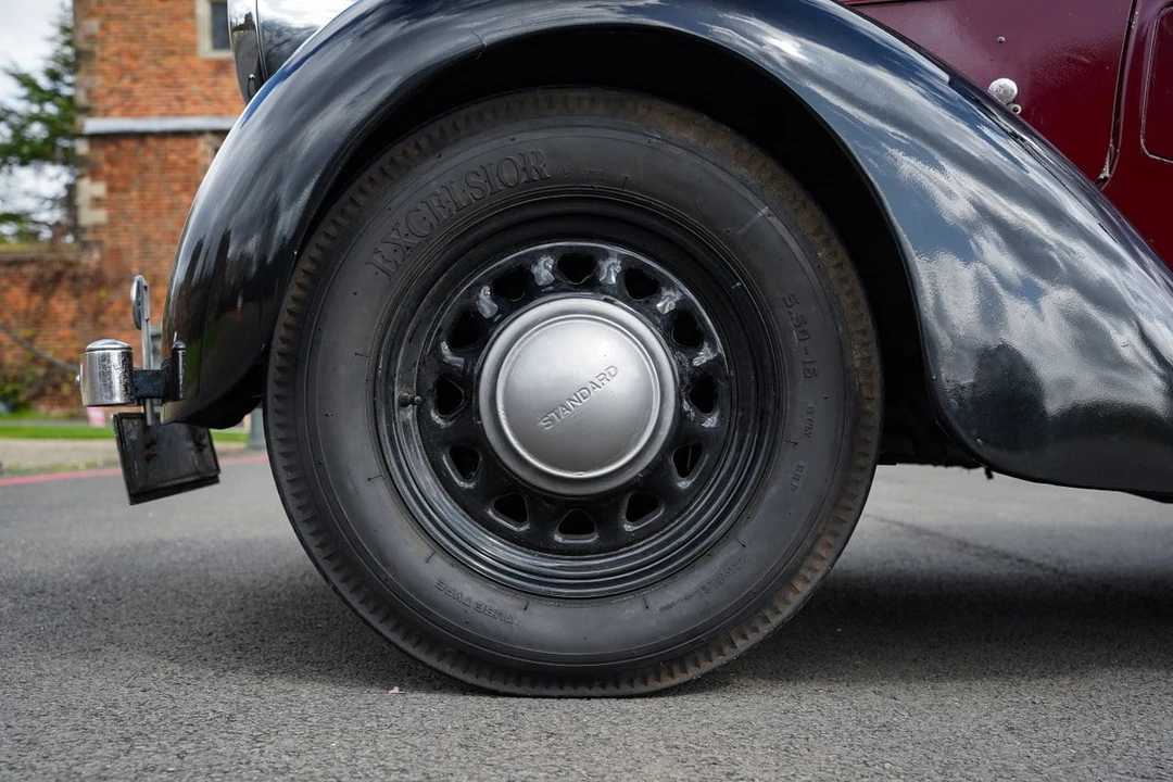1936 Standard - Image 27 of 30