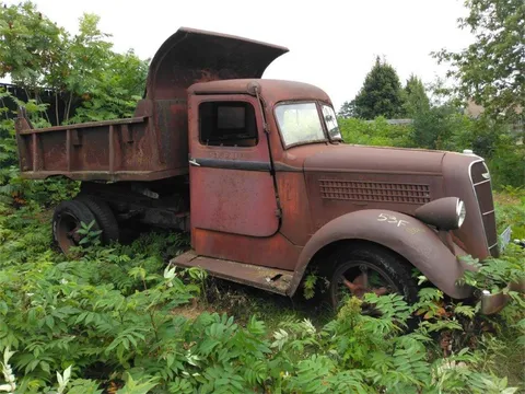 1936 Studebaker Dump Truck