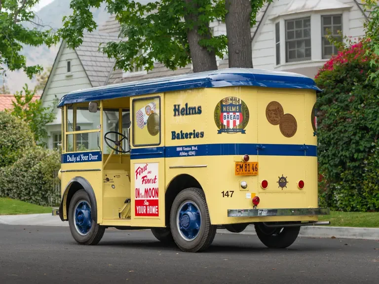 1936 Twin Coach - Image 3 of 31