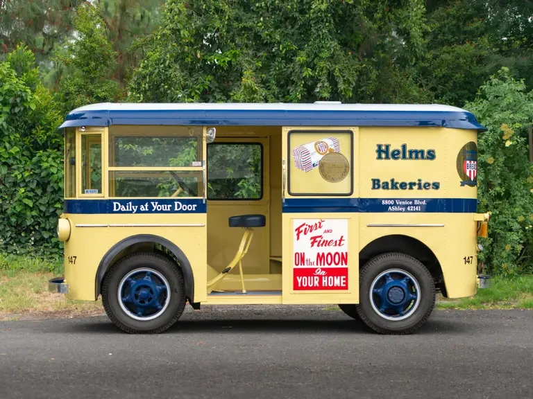 1936 Twin Coach - Image 5 of 31