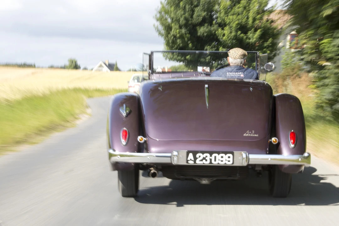1937 Alvis - Image 2 of 24