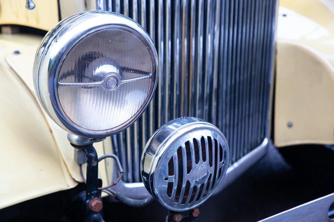 1937 Alvis - Image 2 of 31