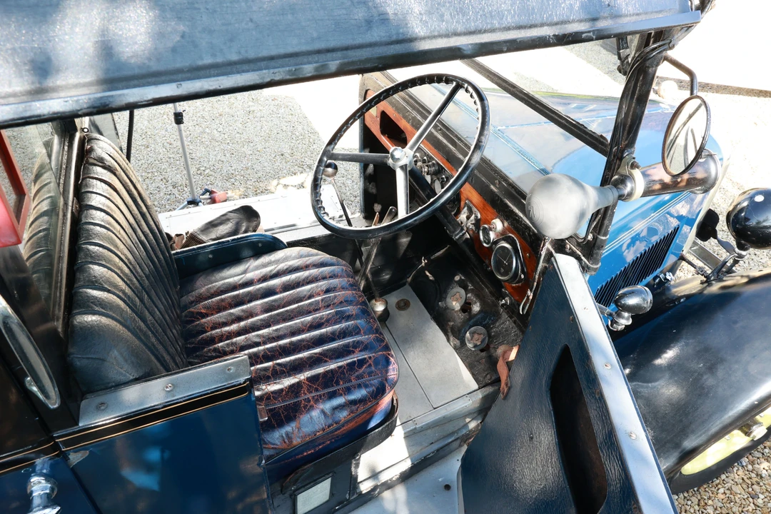 1937 Austin - Image 3 of 29