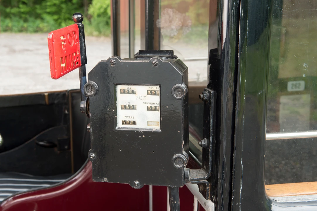 1937 Austin - Image 3 of 7