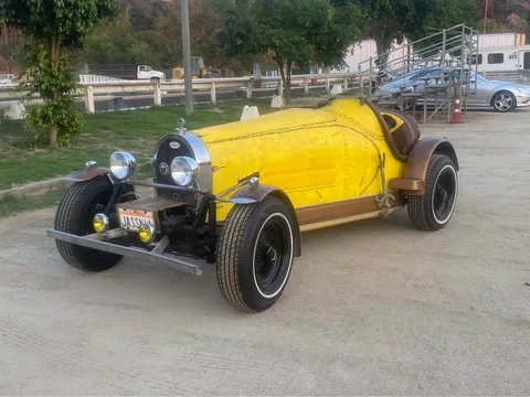 Bugatti - Image 4 of 12