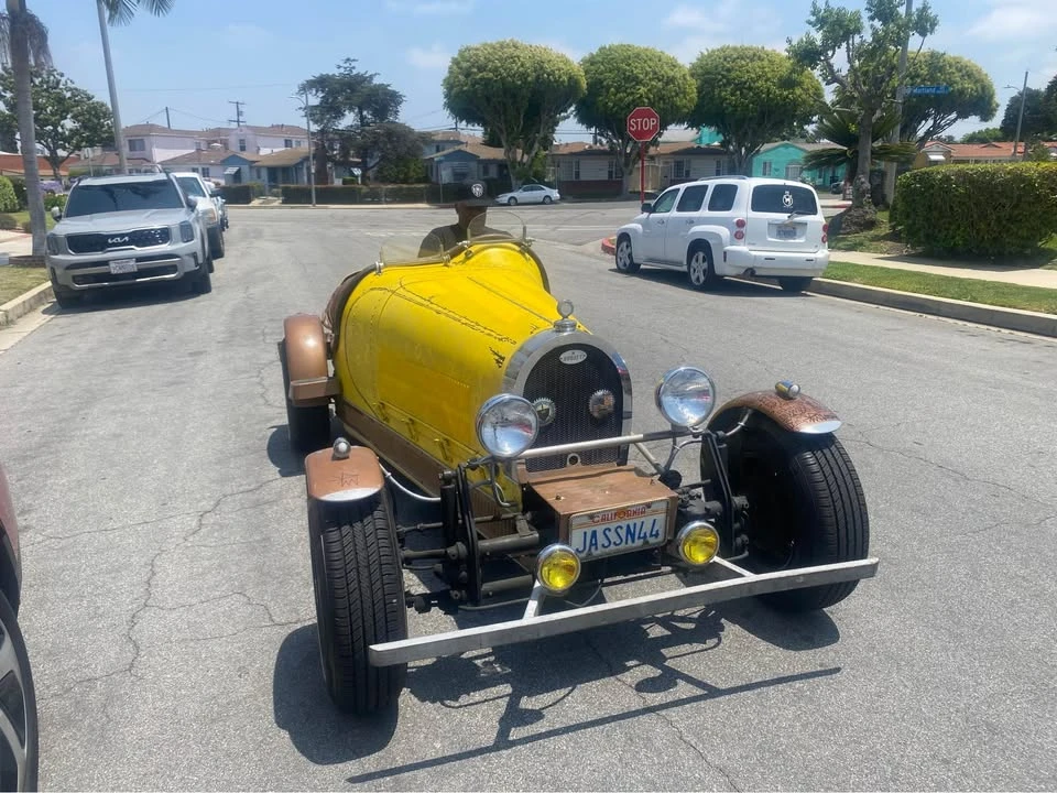 Bugatti - Image 7 of 12