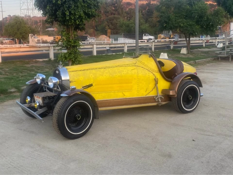 Bugatti - Image 2 of 12