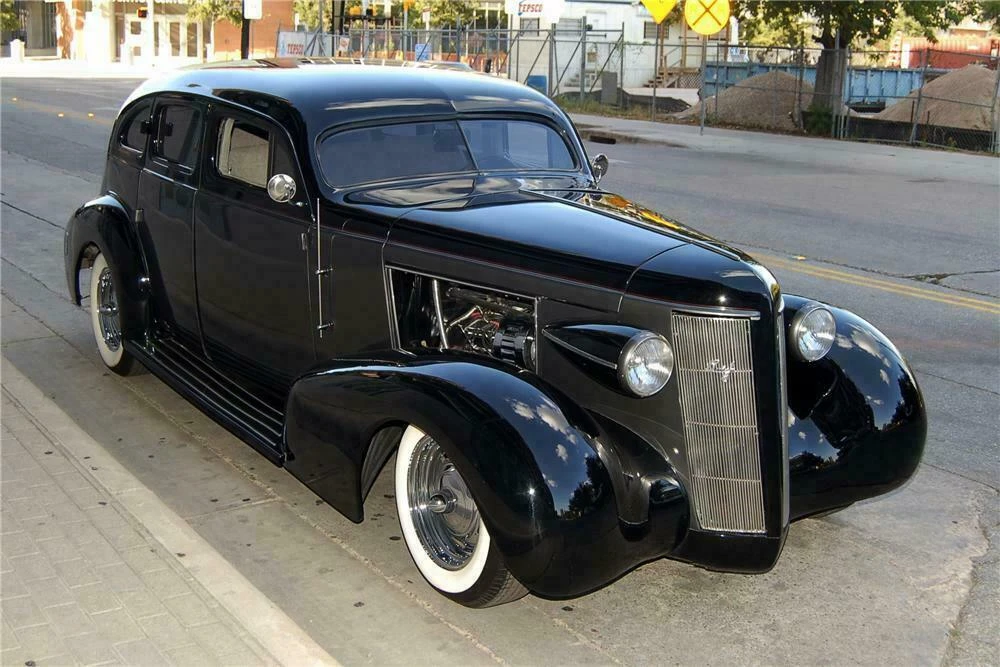 1937 Buick Century - Image 2 of 5