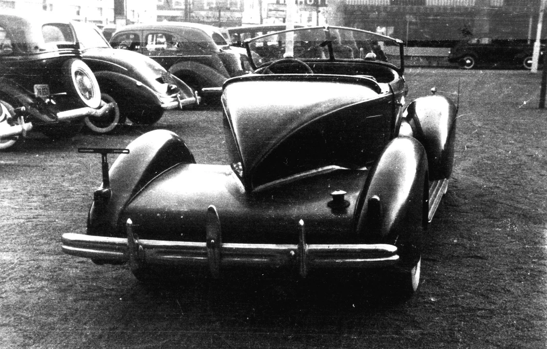1937 Buick Roadmaster - Image 5 of 6