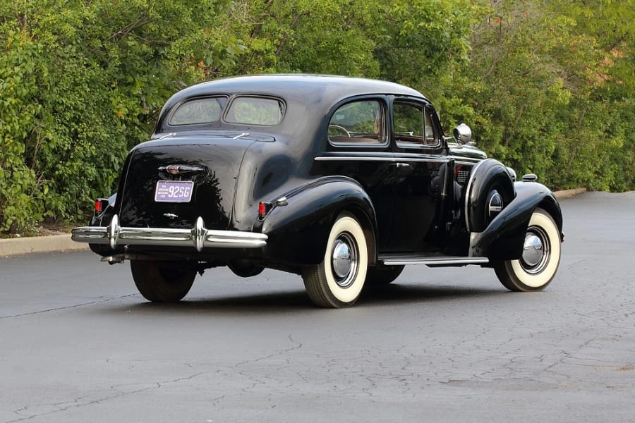 1937 Buick Century - Image 3 of 12