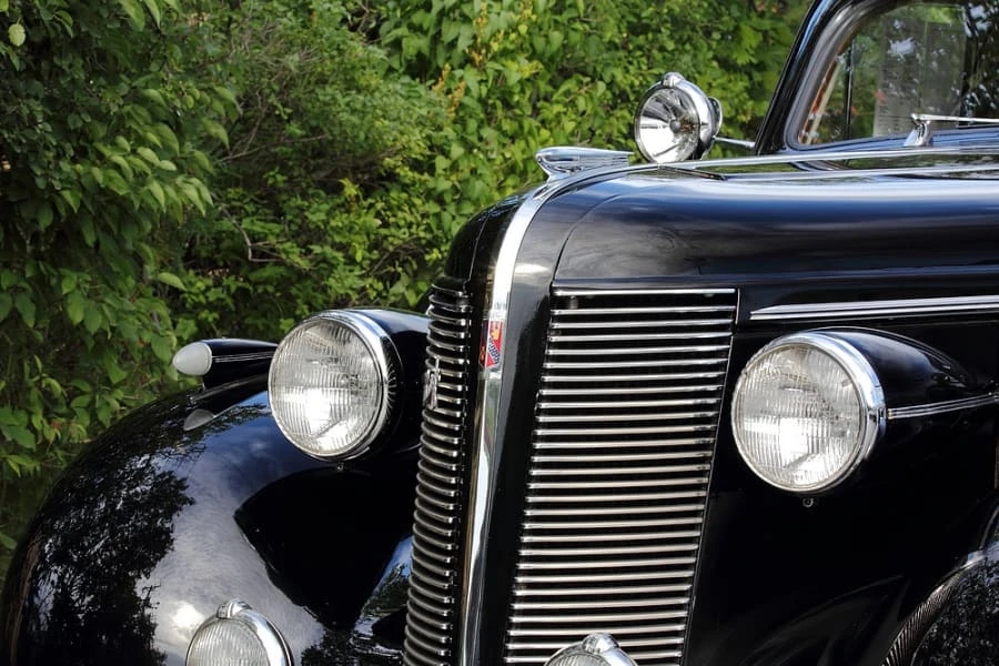 1937 Buick Century - Image 9 of 12