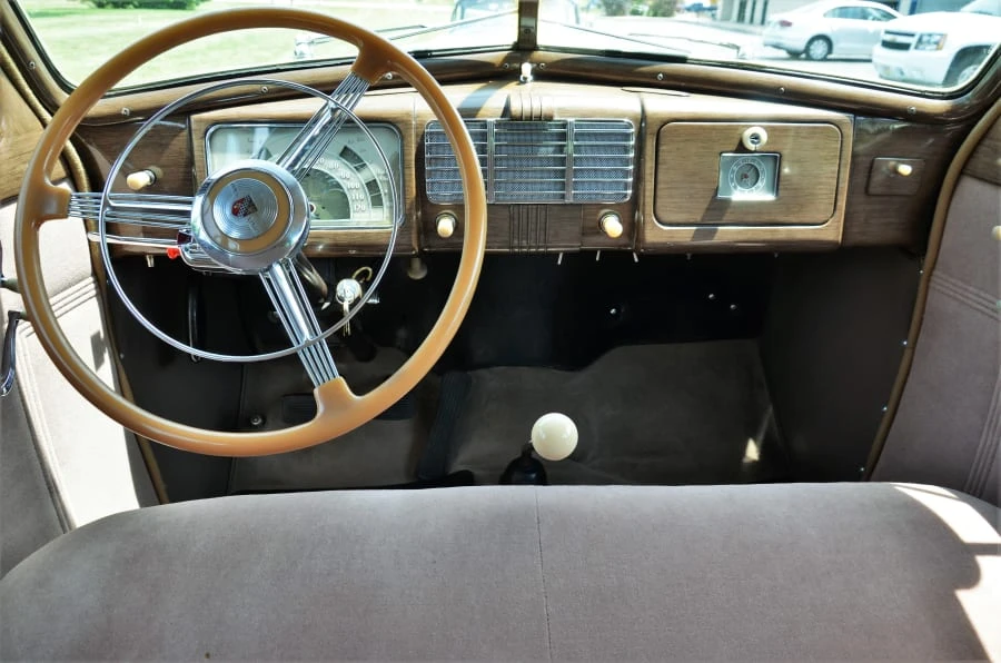 1937 Buick Century - Image 5 of 10
