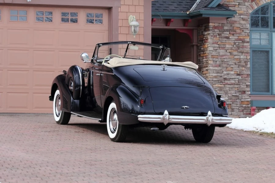 1937 Buick Century - Image 3 of 12