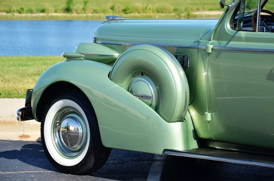 1937 Buick Century - Image 10 of 12