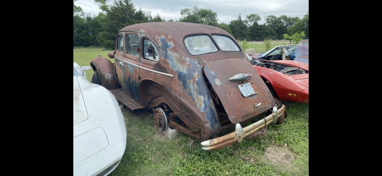 1937 Buick - Image 2 of 6