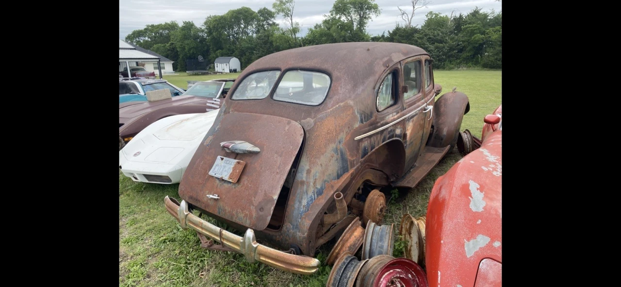1937 Buick - Image 6 of 6